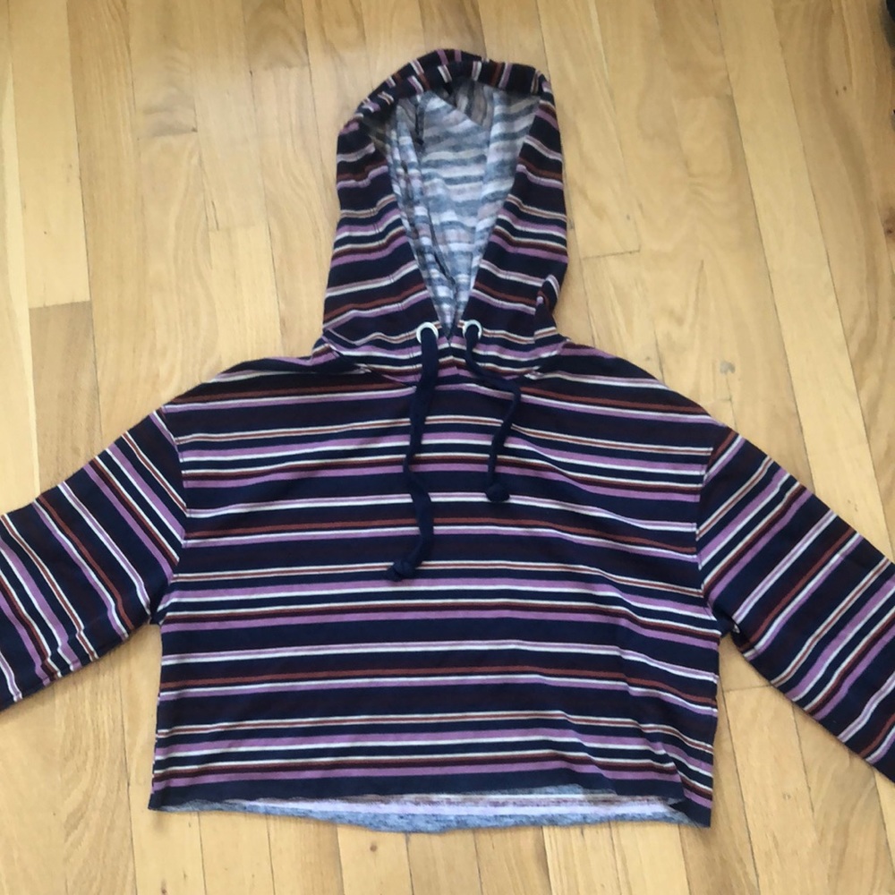 Cropped striped sweatshirt